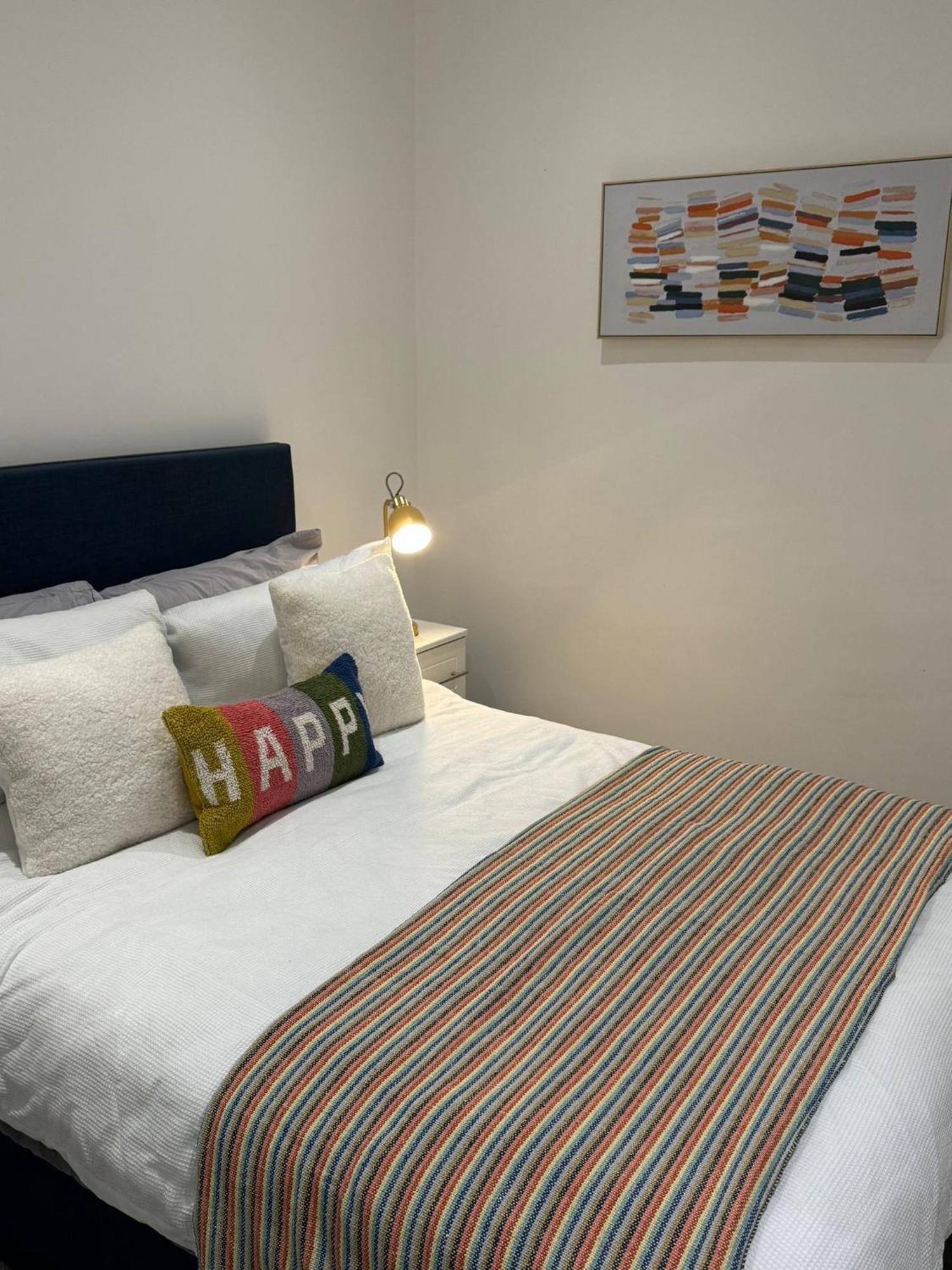 Modern Apartment With Sea Views Portrush Bagian luar foto